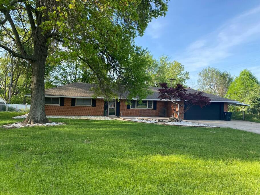 Grandma & Papaws Family Hideawaycenterville 5 Beds Dayton Exterior photo